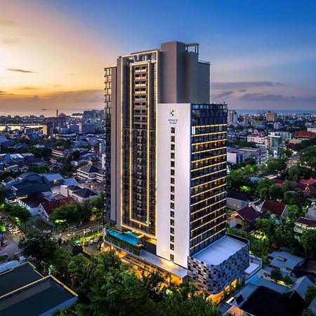 Hyatt Place Makassar Bagian luar foto