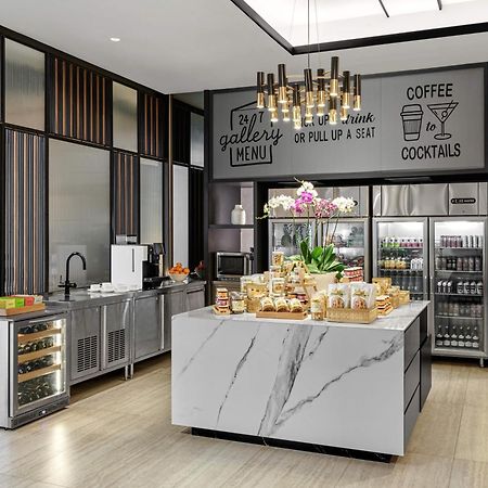 Hyatt Place Makassar Bagian luar foto