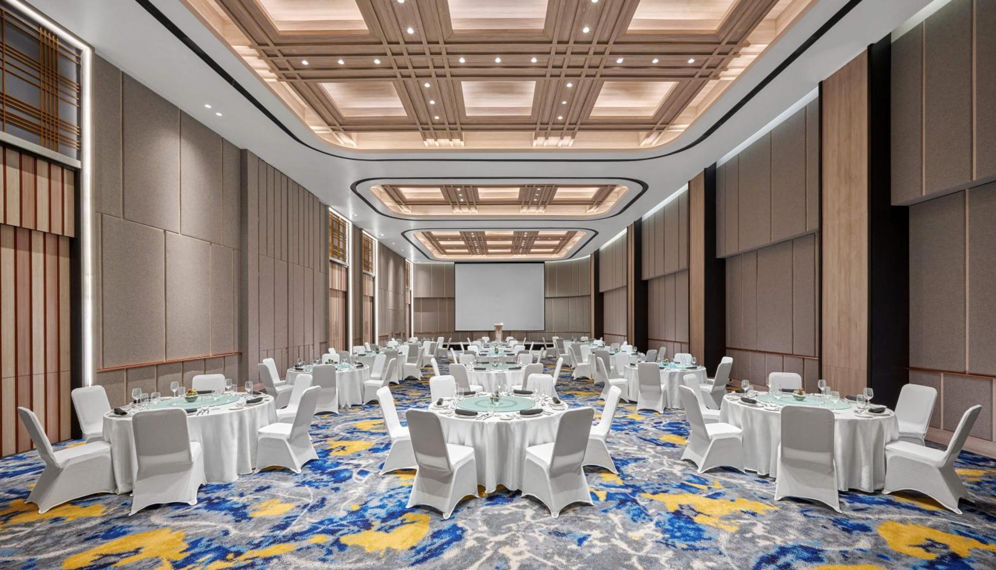 Hyatt Place Makassar Bagian luar foto