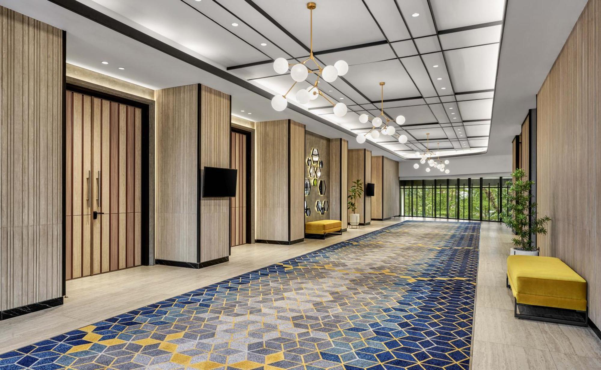 Hyatt Place Makassar Bagian luar foto