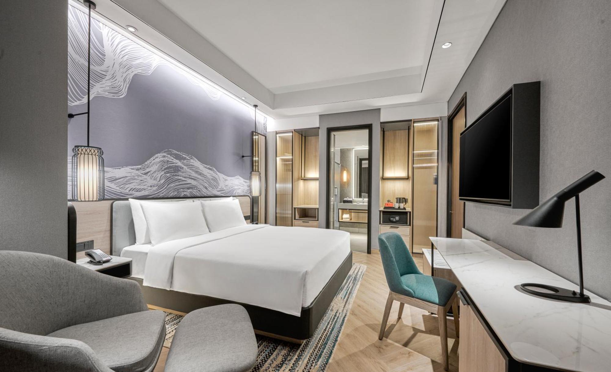 Hyatt Place Makassar Bagian luar foto